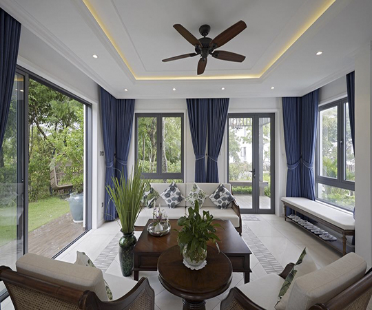 Suite Junior Nhìn Ra Vườn (Junior Suite with Garden View)