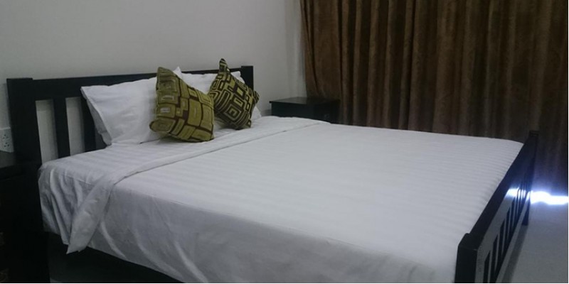 Hotel 2 Room