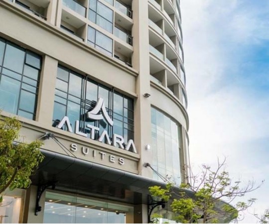 Khách sạn Altara